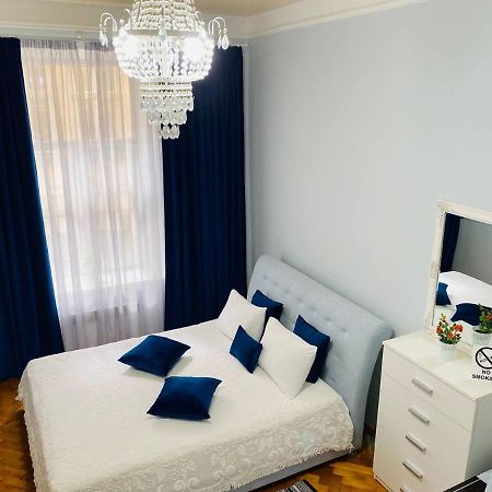 Centr Opera House 2 Rooms Liov Exterior foto